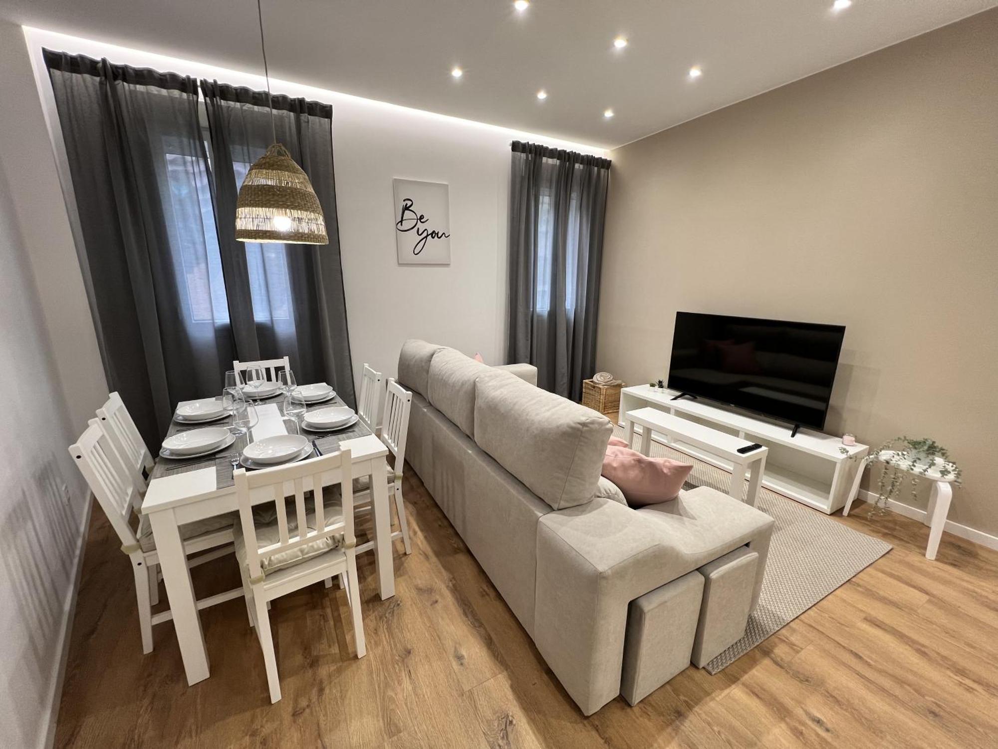 Apartamenticos Plaza Las Armas III Zaragoza Bagian luar foto
