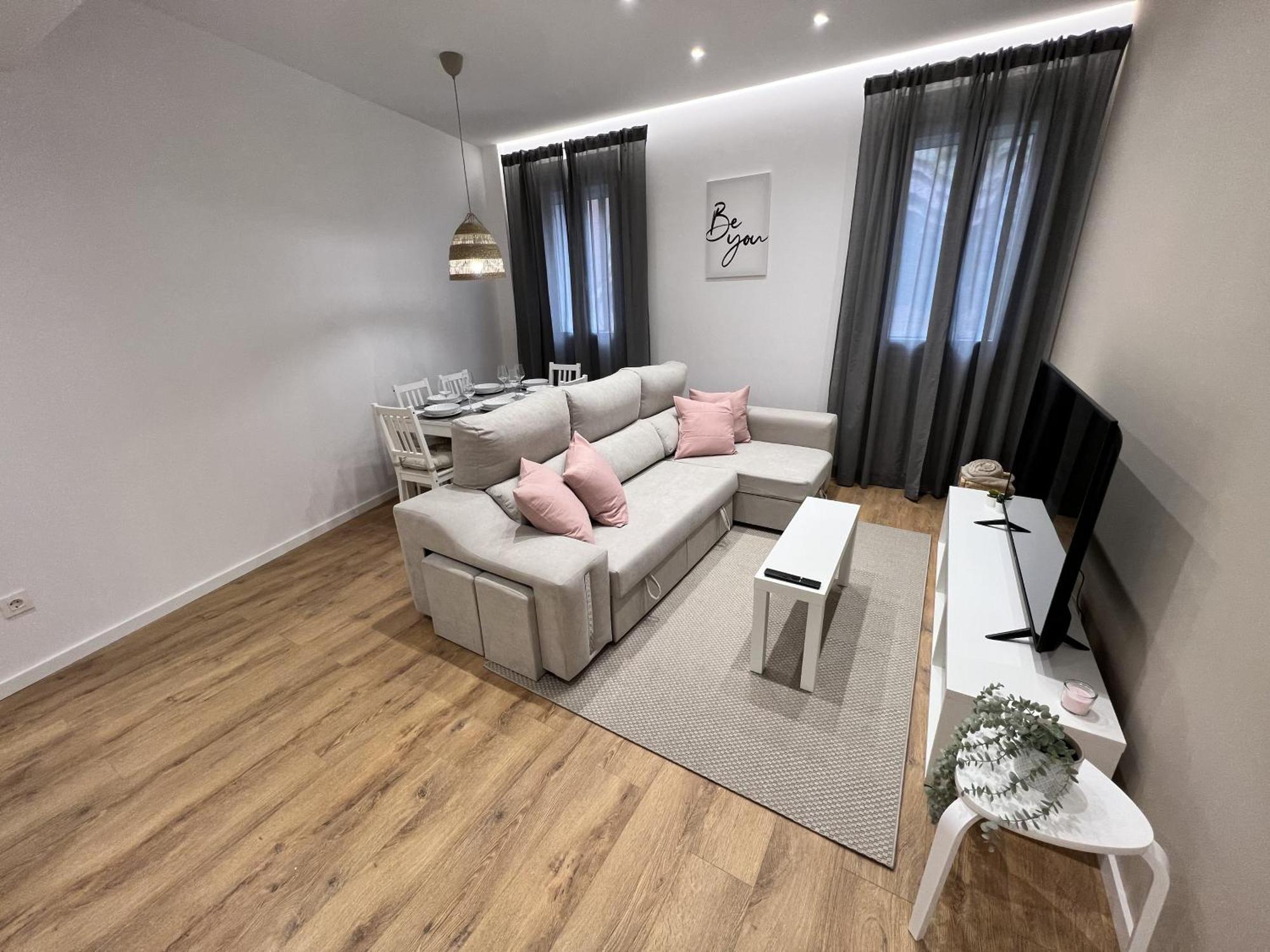 Apartamenticos Plaza Las Armas III Zaragoza Bagian luar foto
